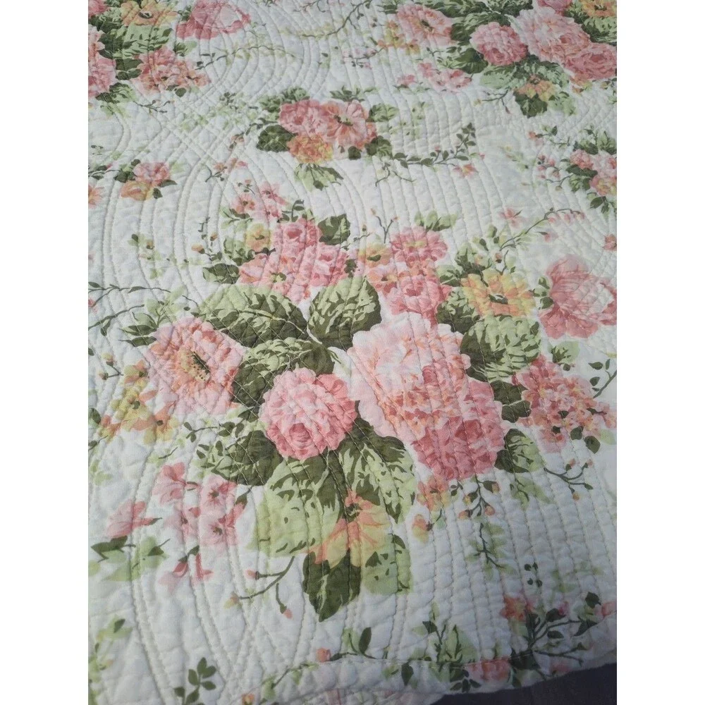 Mary Jane's Home Sweet Roses Fulll Quilt with 1 Sham 86
